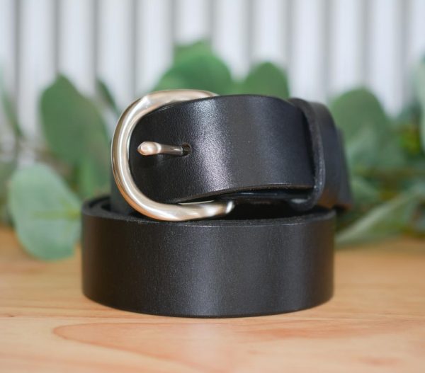 Mumbulla Leather Belt in Black